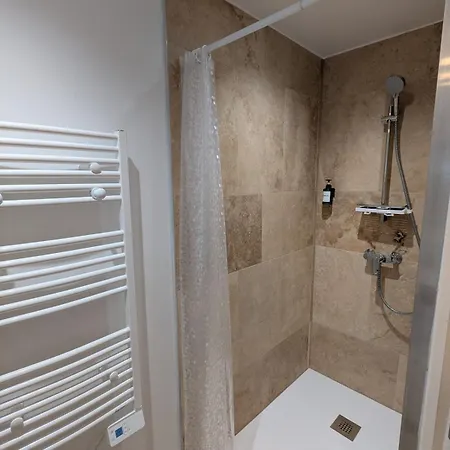 Elegant Et Calme Avec Clim Et Jardin Prive - Terracotta Apartment *